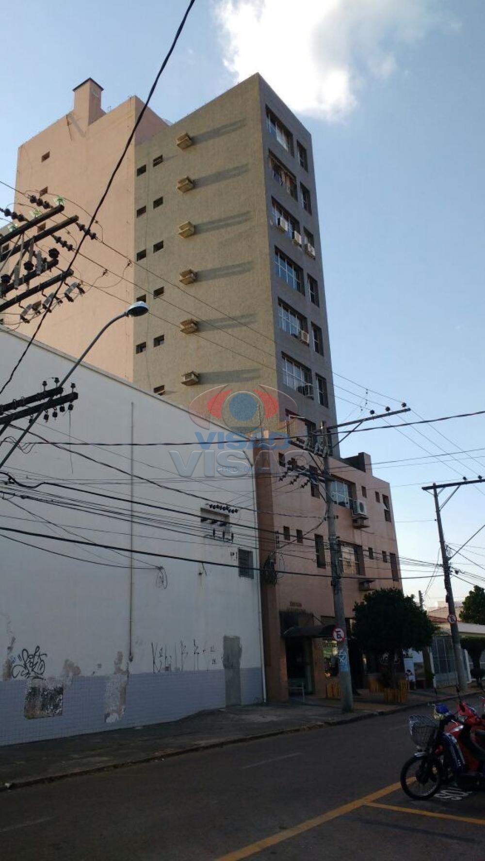 Sala à venda no Centro: 