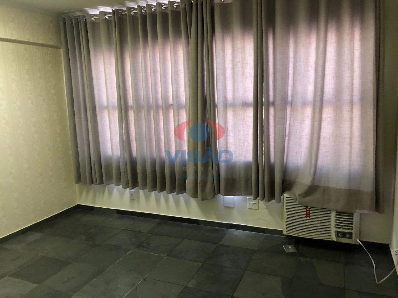 Sala à venda no Centro: