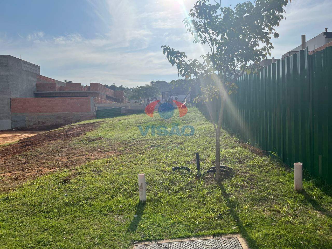 Terreno em condomínio à venda no Vila Inglesa: