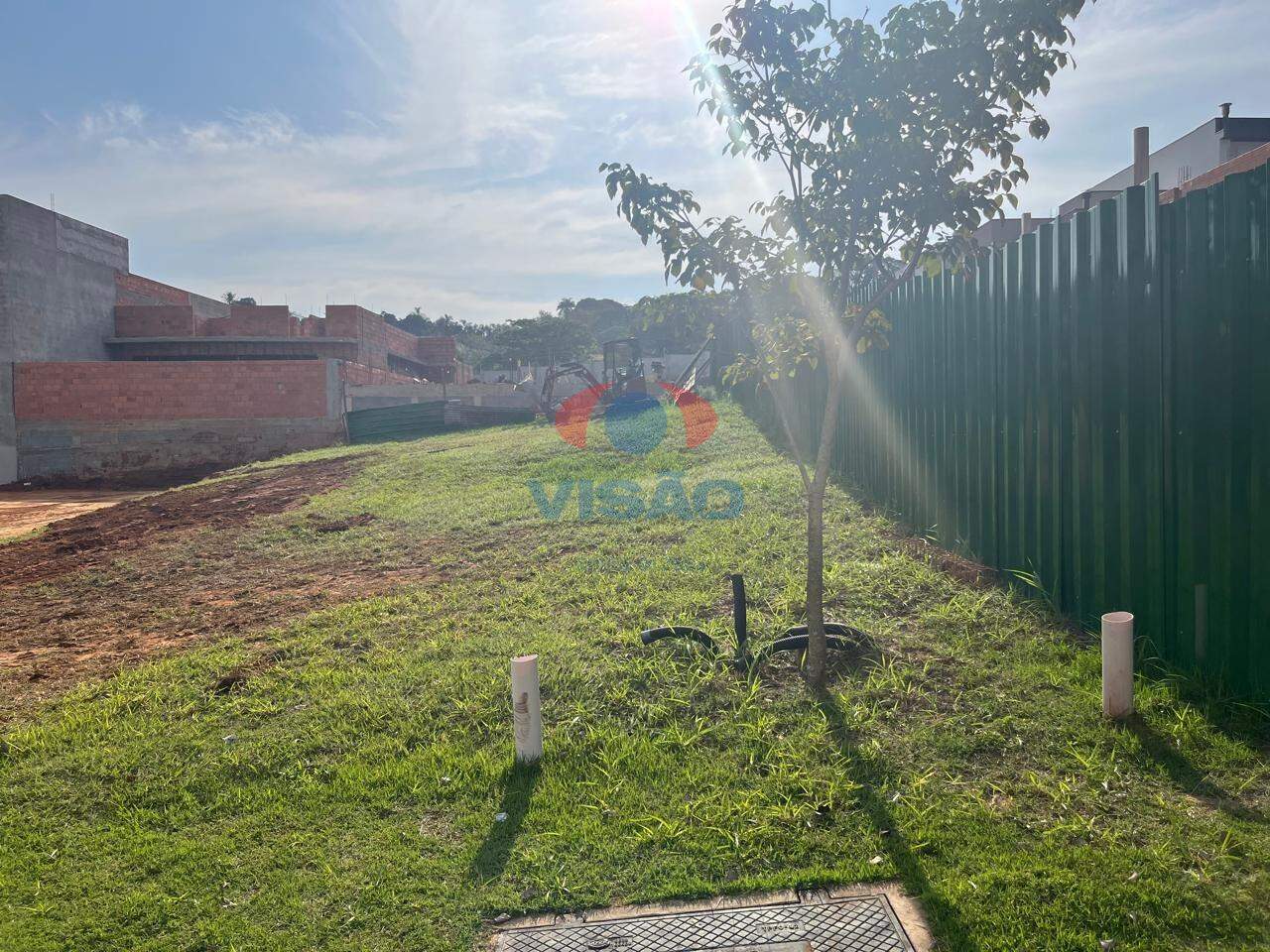 Terreno em condomínio à venda no Vila Inglesa: