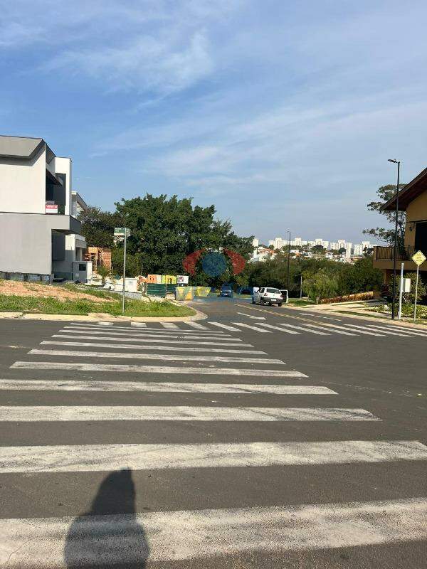 Terreno em condomínio à venda no Vila Inglesa:
