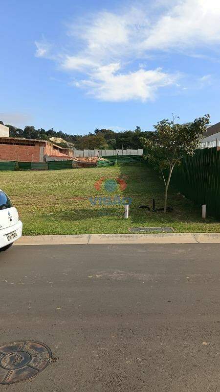 Terreno em condomínio à venda no Vila Inglesa: 