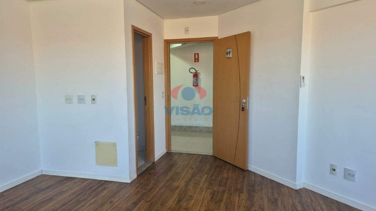 Sala à venda no Jardim Pompéia: 