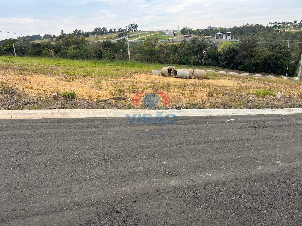 Terreno em condomínio à venda no Barroquinha: