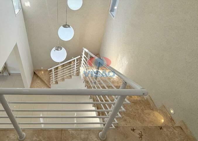 Casa - Sobrado à venda no Jardim Residencial Dona Lucilla: 
