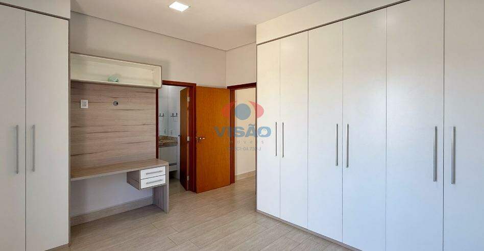 Casa - Sobrado à venda no Jardim Residencial Dona Lucilla: 