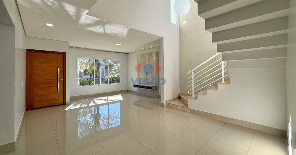 Casa - Sobrado à venda no Jardim Residencial Dona Lucilla: 