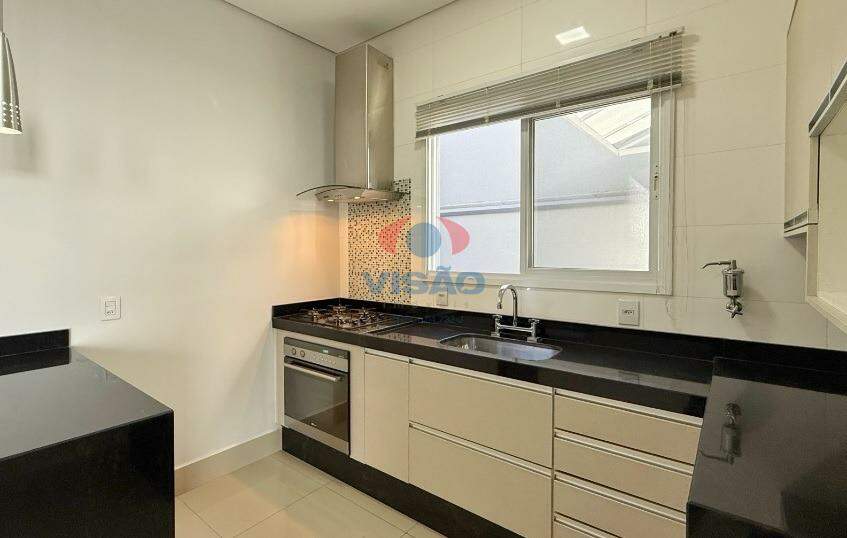 Casa - Sobrado à venda no Jardim Residencial Dona Lucilla: 
