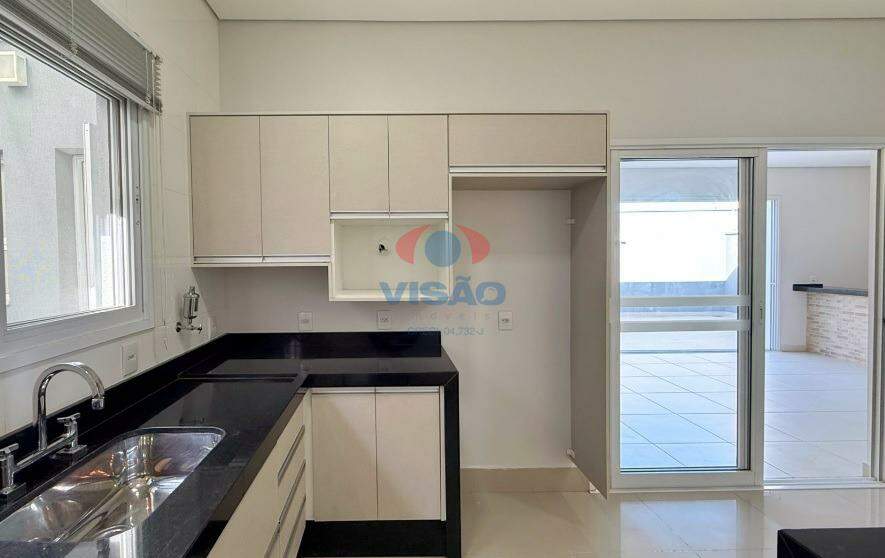 Casa - Sobrado à venda no Jardim Residencial Dona Lucilla: 