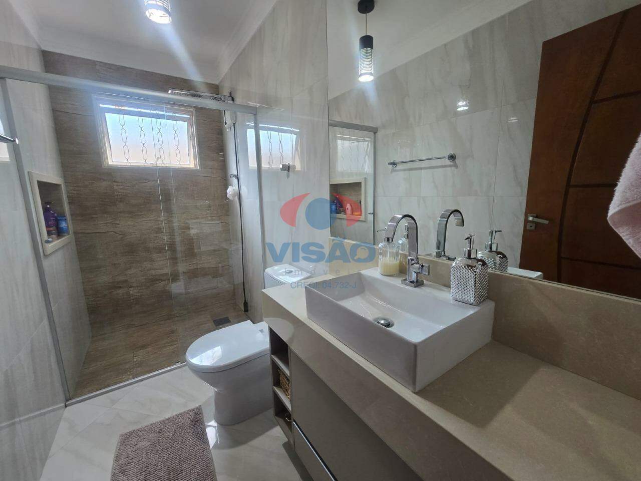 Casa à venda no Vila Avai: