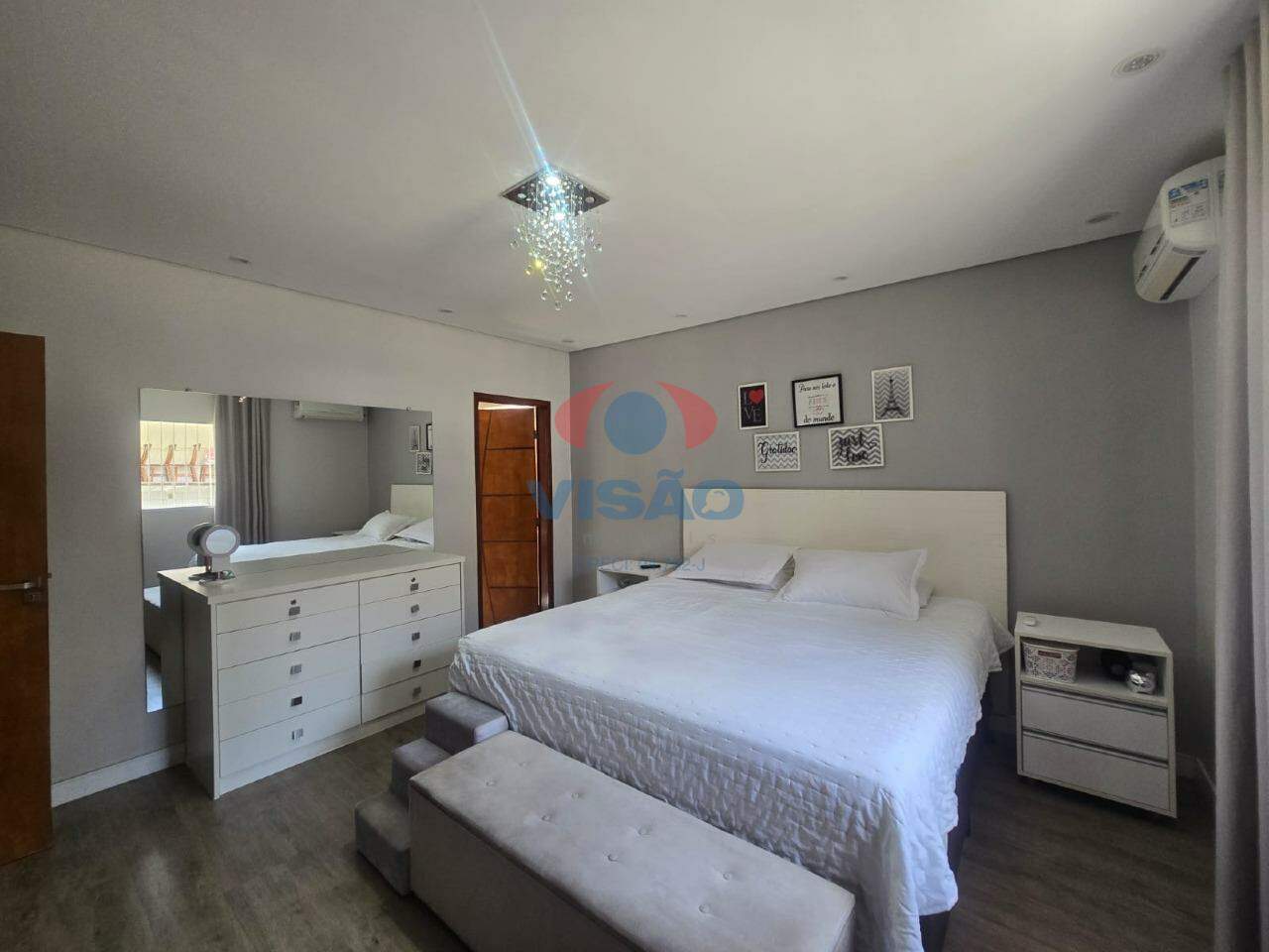 Casa à venda no Vila Avai: