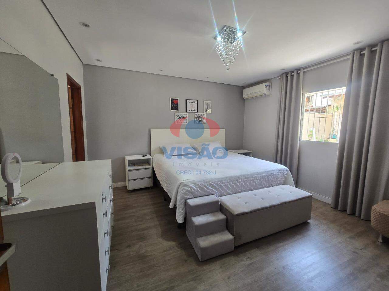 Casa à venda no Vila Avai: