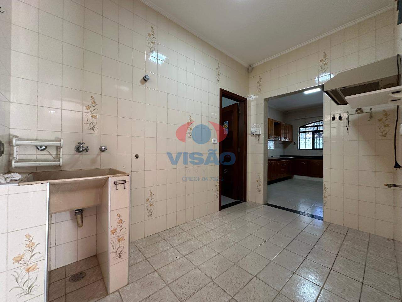 Casa para aluguel no Vila Avai: Lavanderia