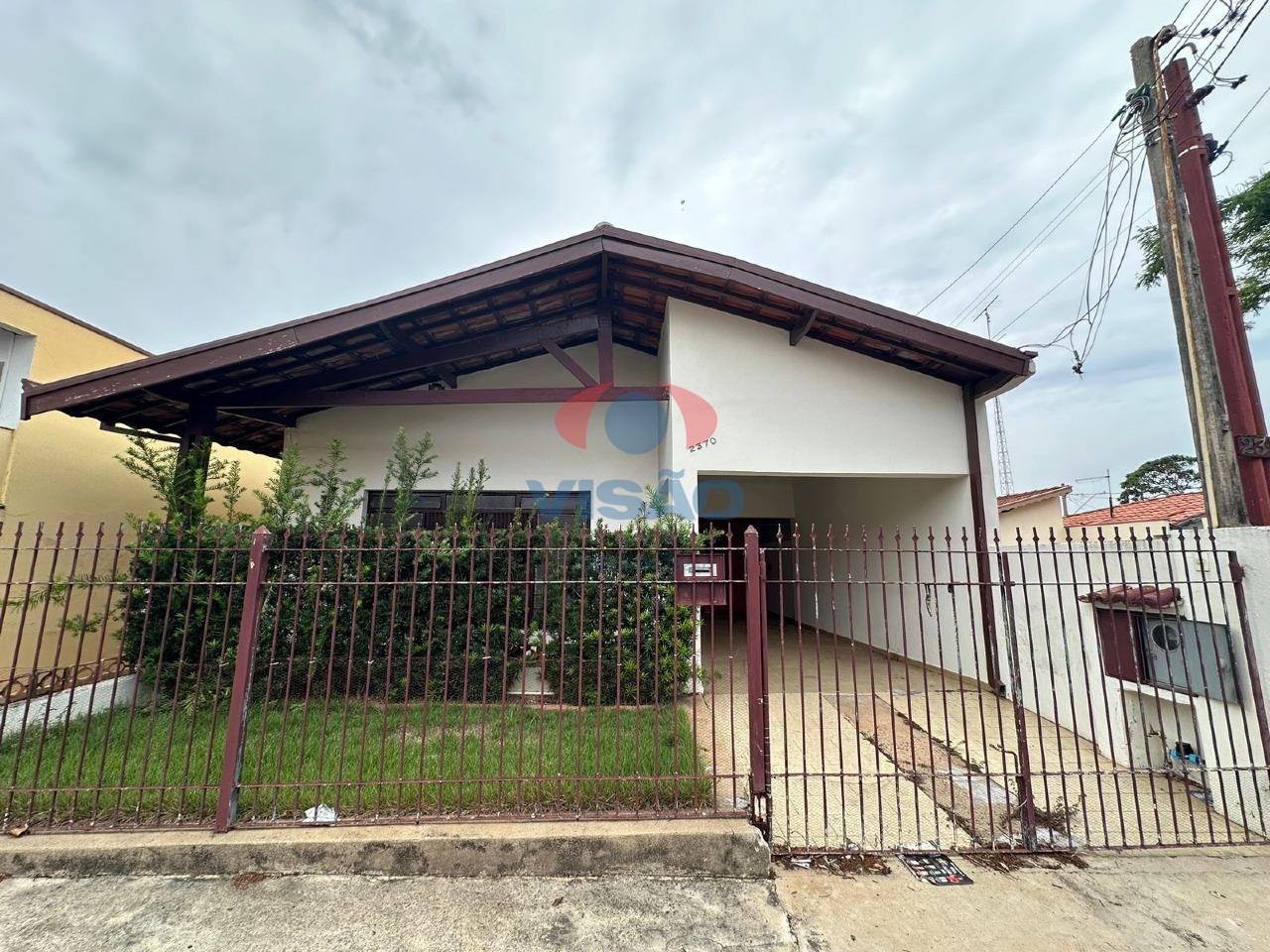 Casa para aluguel no Jardim Dom Bosco: 