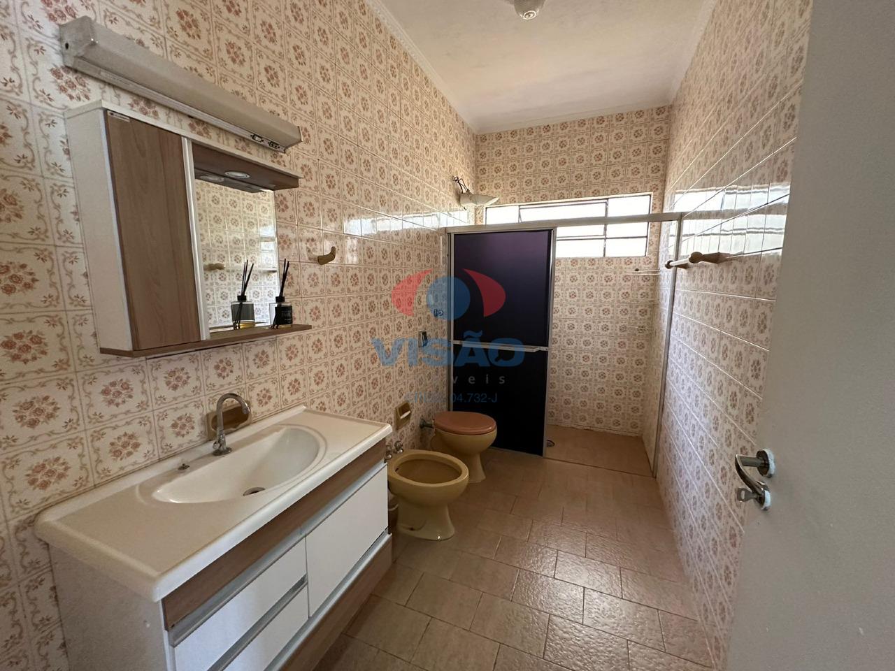 Casa para aluguel no Jardim Dom Bosco: banheiro