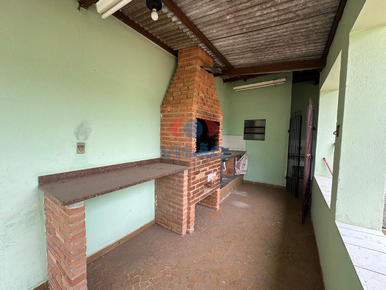 Casa para aluguel no Jardim Dom Bosco: churrasqueira