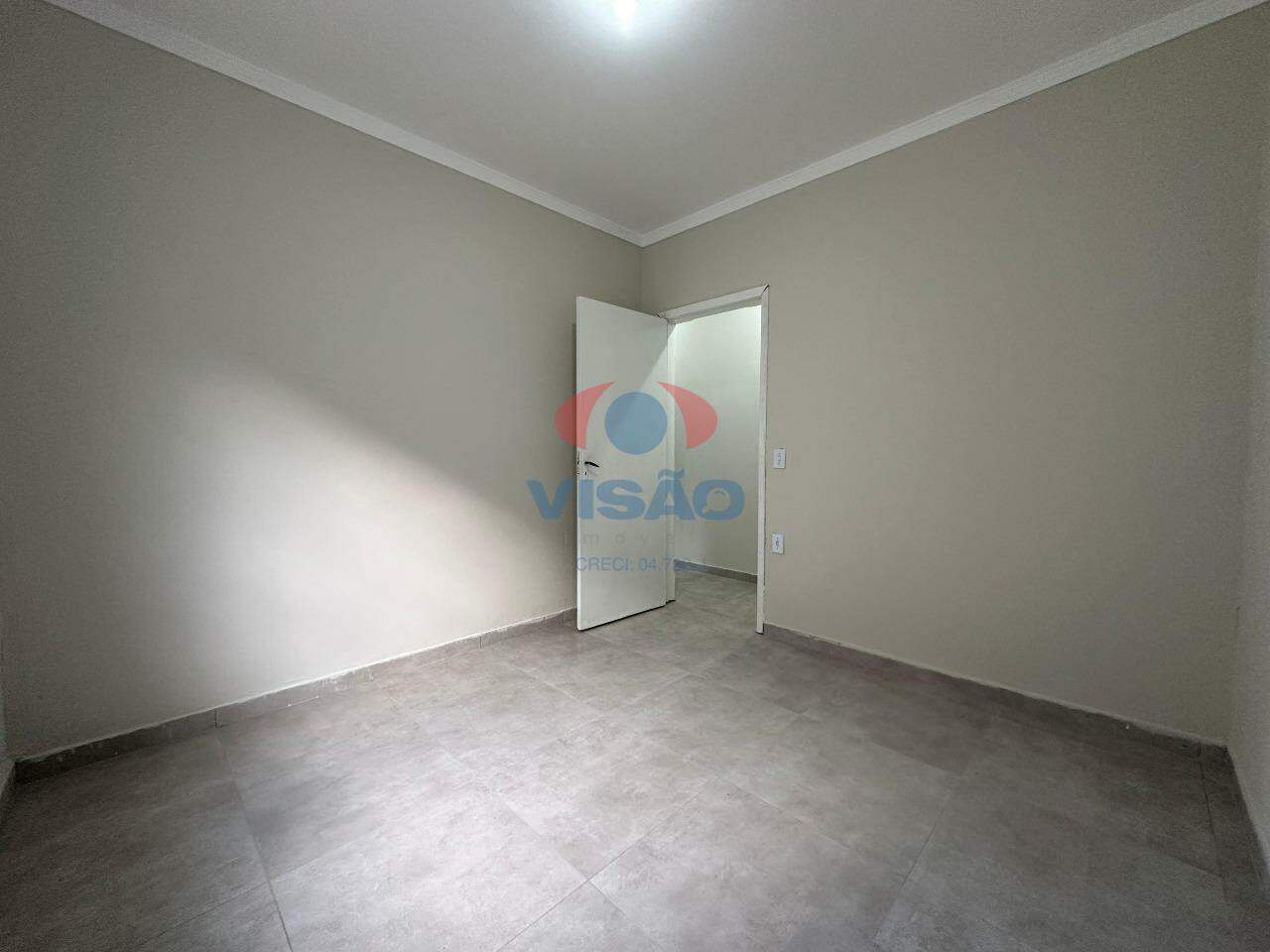 Casa para aluguel no Jardim Tropical: 