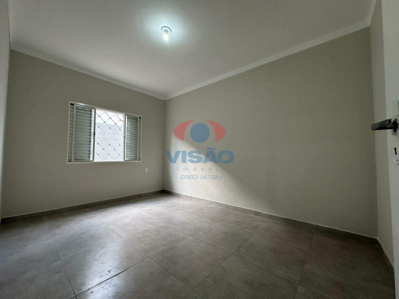 Casa para aluguel no Jardim Tropical: 