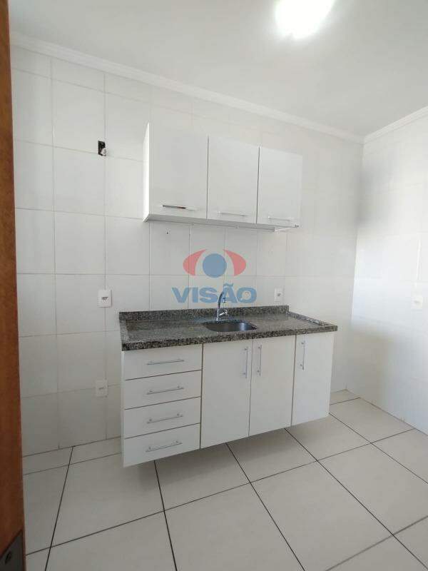 Apartamento para aluguel no Jardim Santiago: