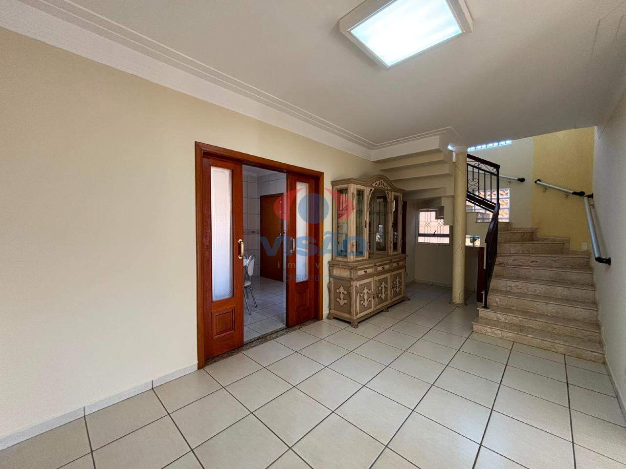 Casa - Sobrado para aluguel no Jardim Esplanada: 
