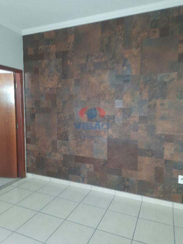 Casa para aluguel no Jardim Adriana: