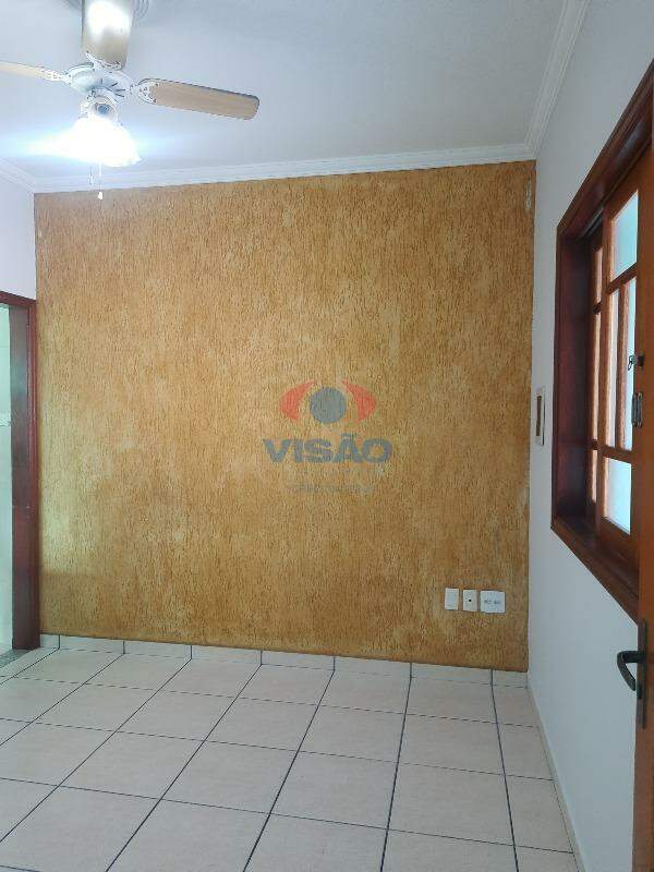 Casa para aluguel no Jardim Adriana: