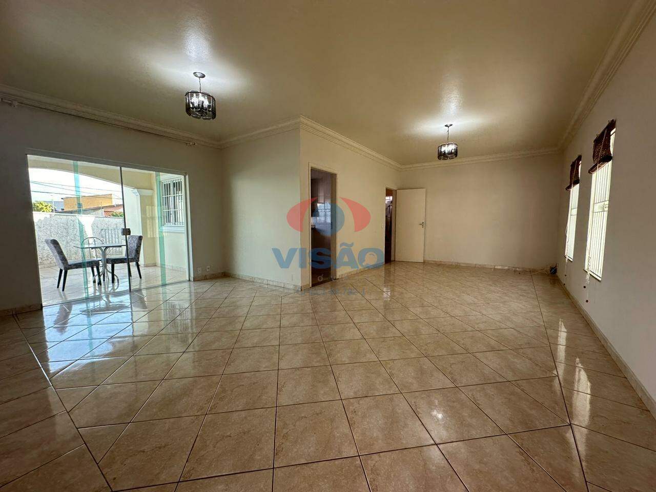 Casa para aluguel no Vila Furlan: