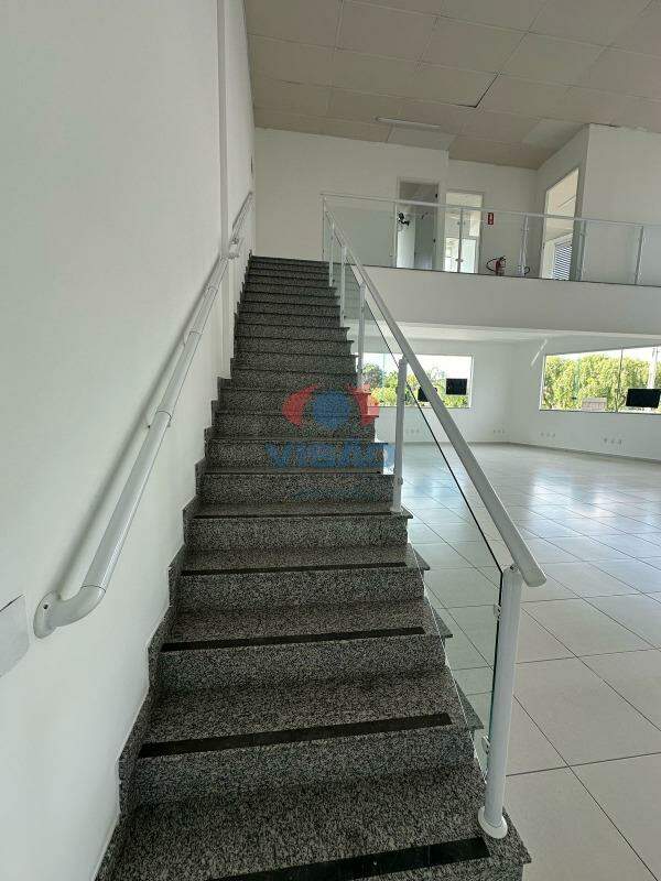 Salão para aluguel no Jardim Morada do Sol: 