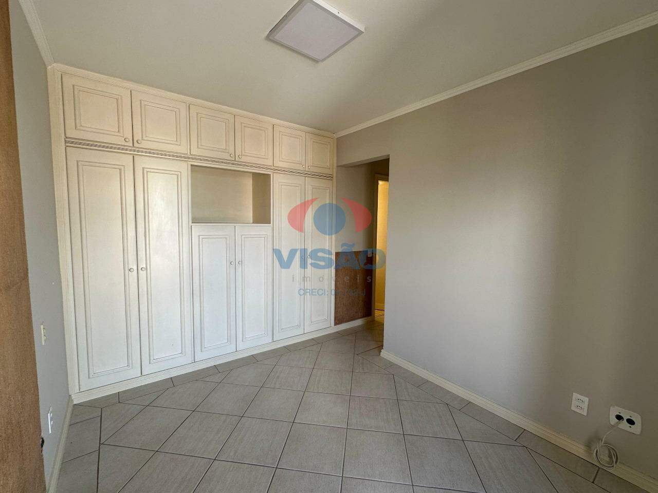 Apartamento para aluguel no Cidade Nova: suíte