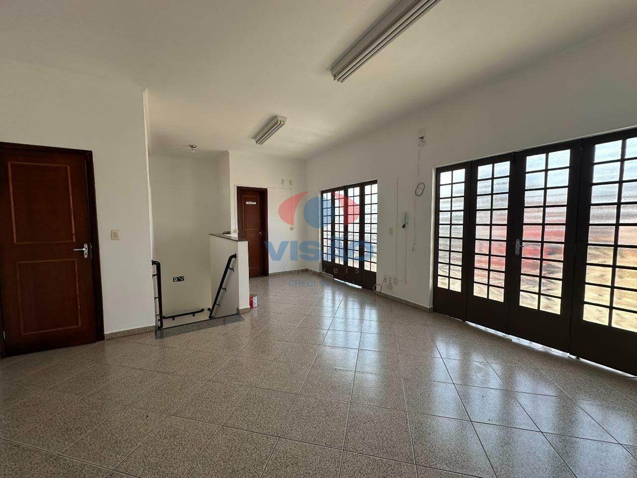 Sala para aluguel no Centro: 