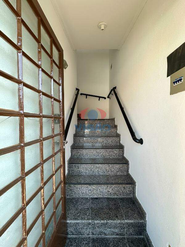 Sala para aluguel no Centro: 