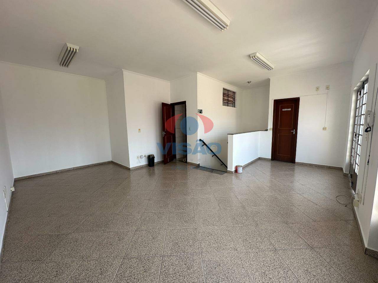 Sala para aluguel no Centro: 