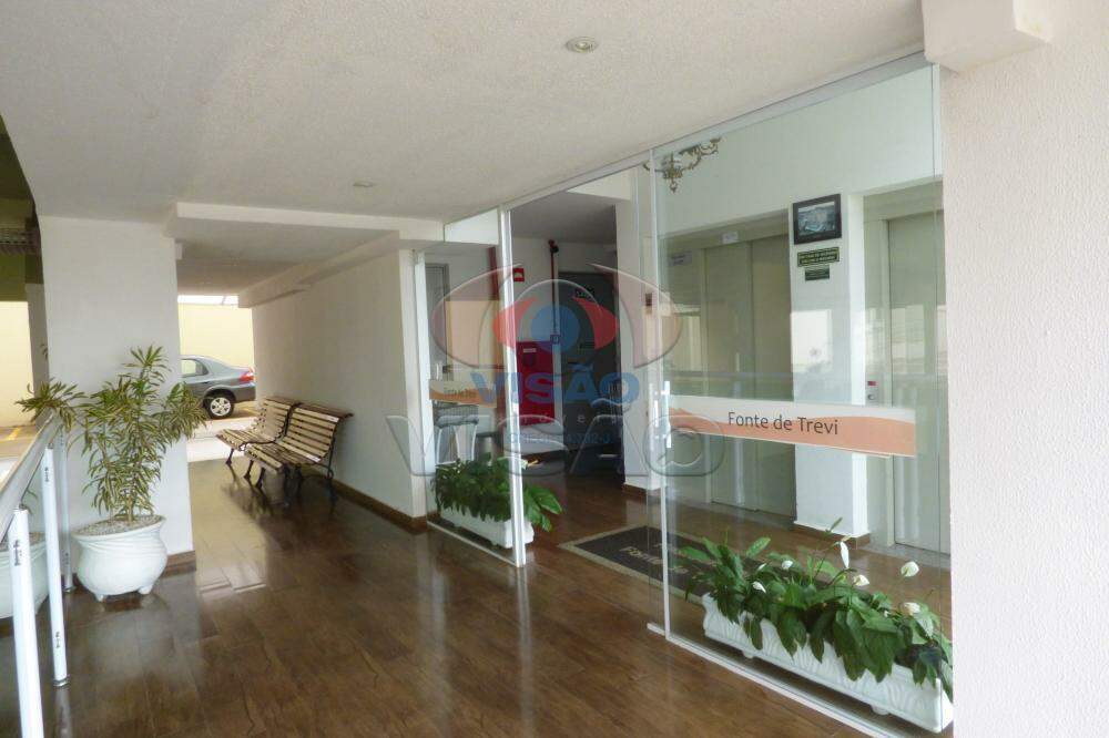 Apartamento para aluguel no Jardim Santiago: Entrada Social