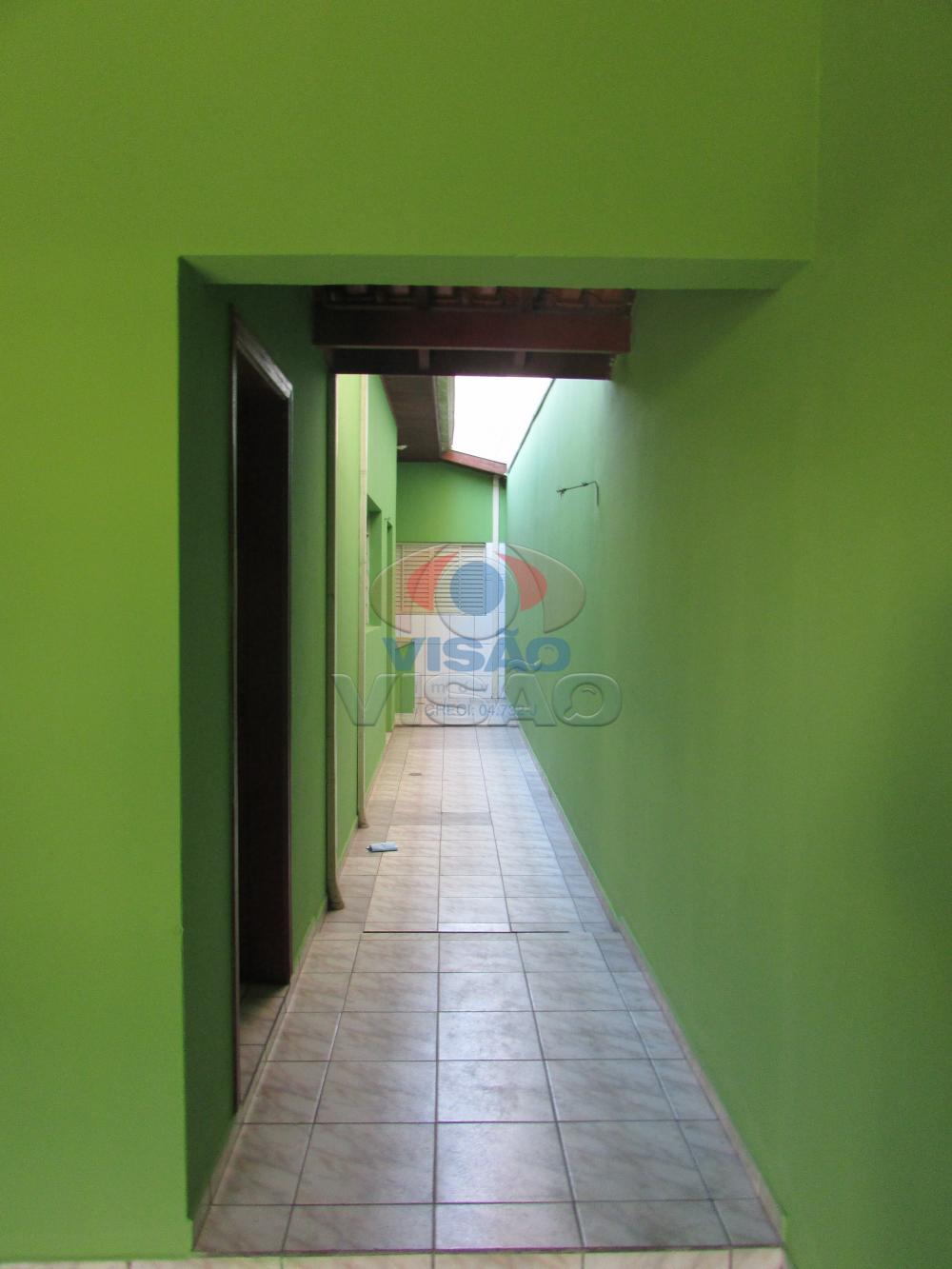 Casa para aluguel no Jardim Hubert: Garagem