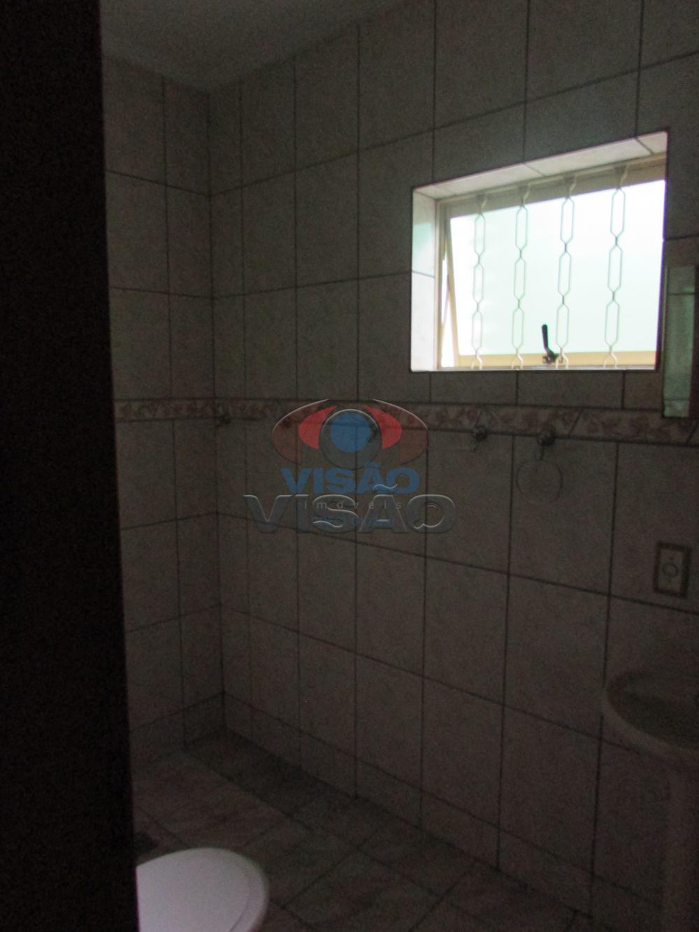 Casa para aluguel no Jardim Hubert: Banheiro