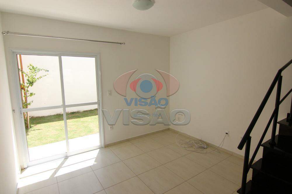 Casa em condomínio para aluguel no Parque dos Guarantãs: Sala