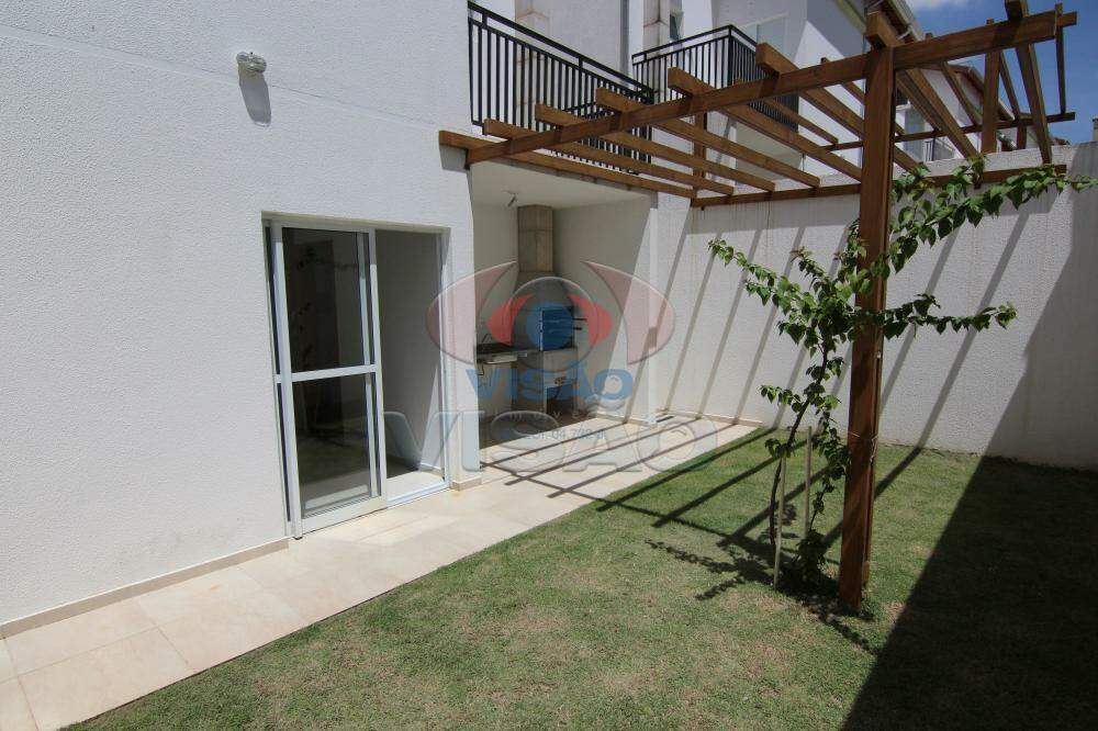 Casa em condomínio para aluguel no Parque dos Guarantãs: Jardim