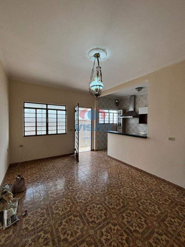 Casa para aluguel no Centro: