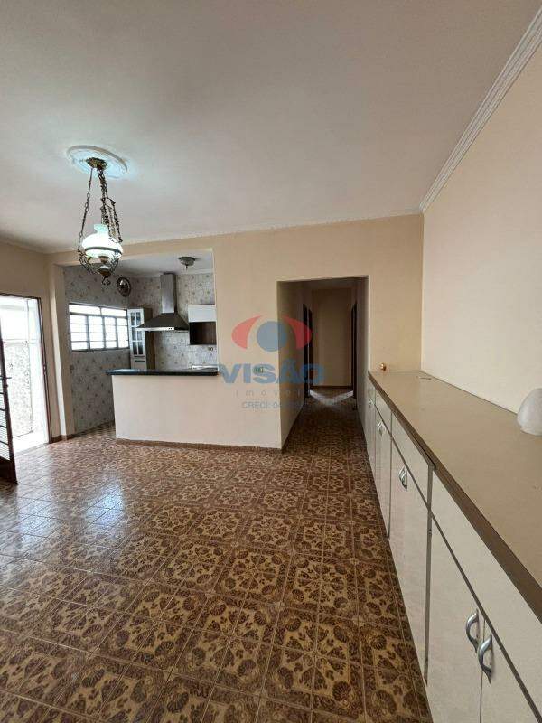 Casa para aluguel no Centro: