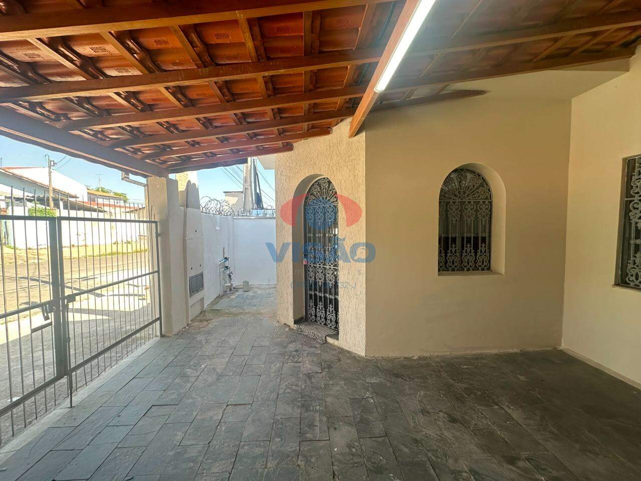 Casa para aluguel no Centro: 