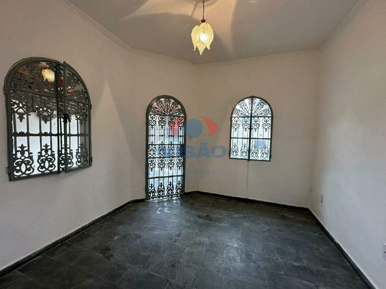 Casa para aluguel no Centro: 