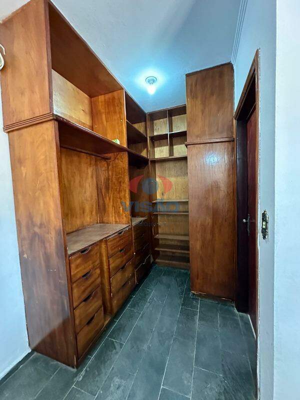 Casa para aluguel no Centro: 