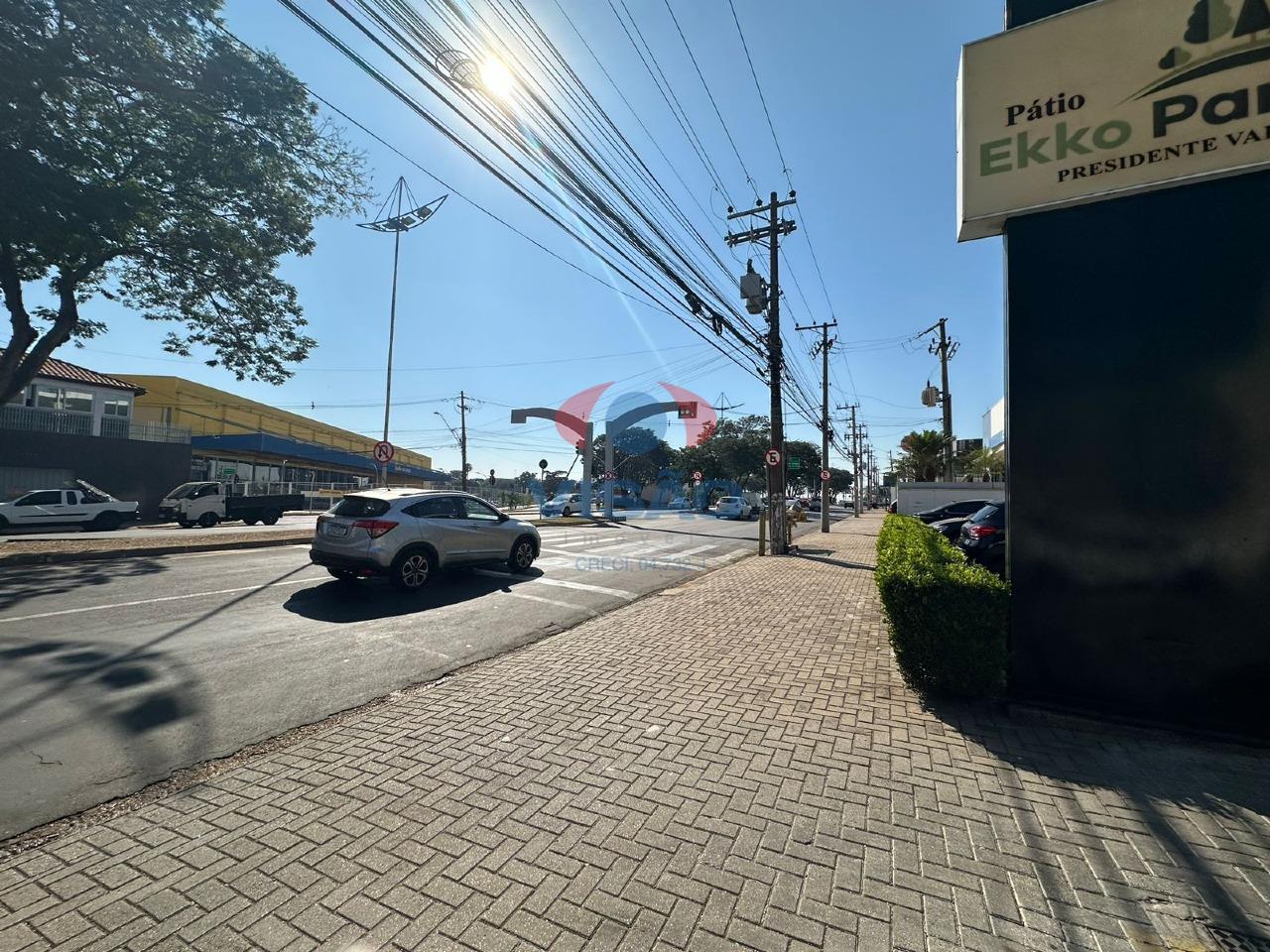 Salão para aluguel no Jardim Esplendor: 