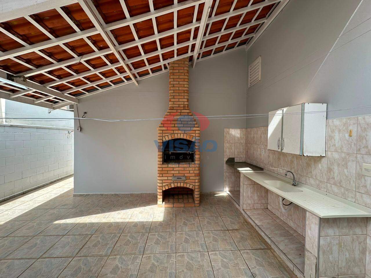 Casa em condomínio para aluguel no Moradas de Itaici: 