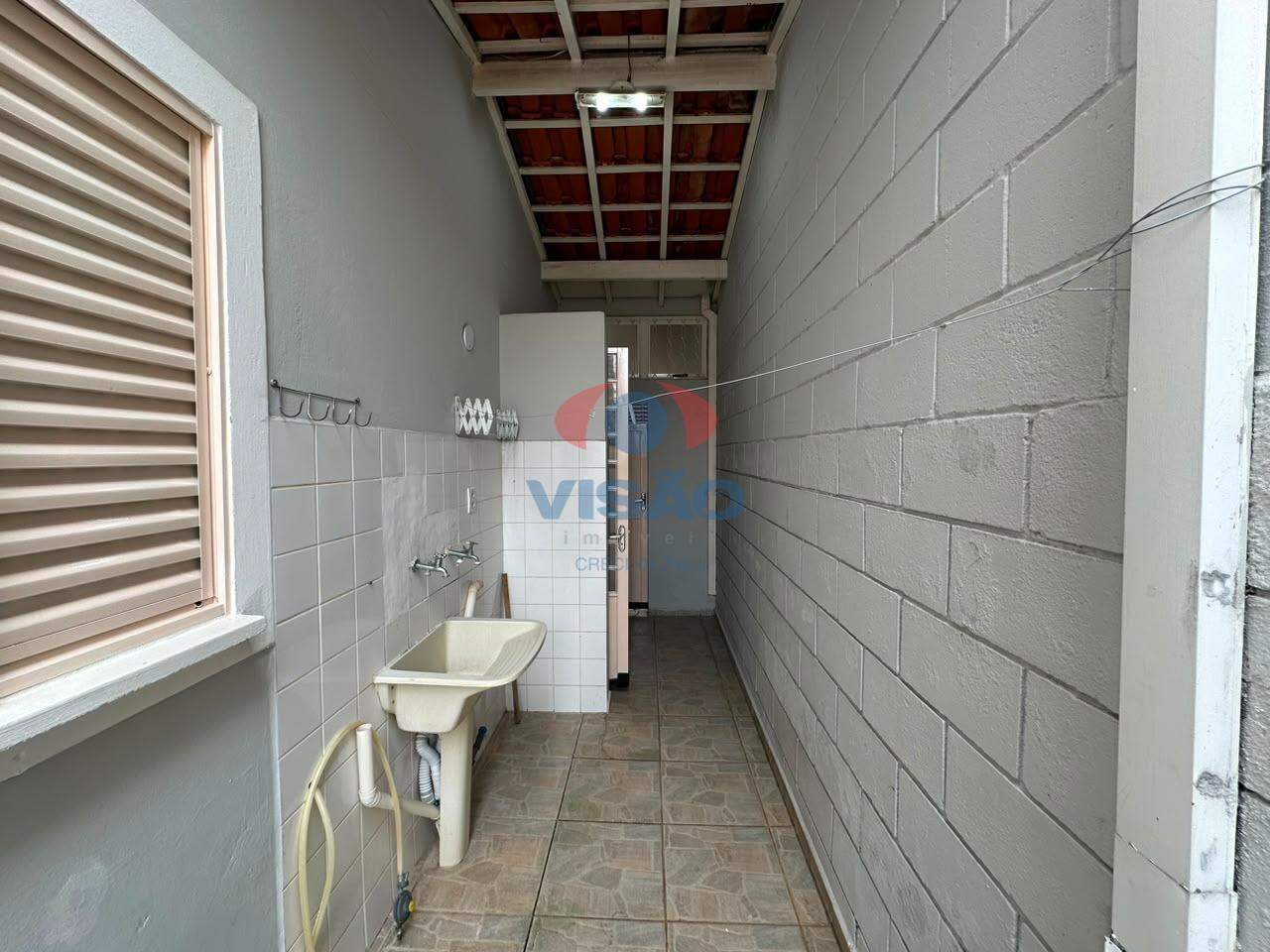 Casa em condomínio para aluguel no Moradas de Itaici: 