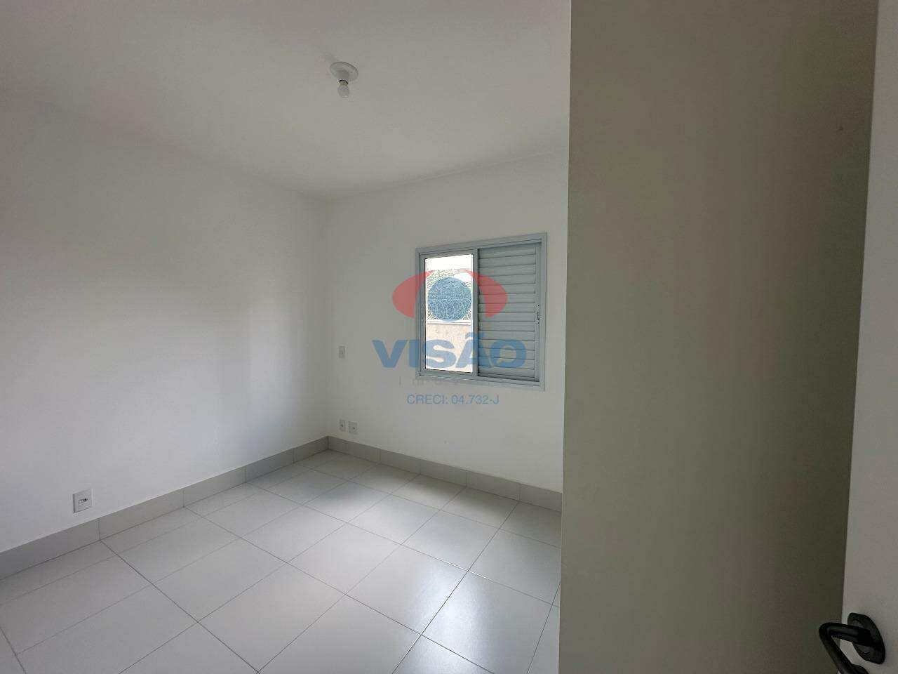 Apartamento para aluguel no Jardim Santiago: DORM. 03