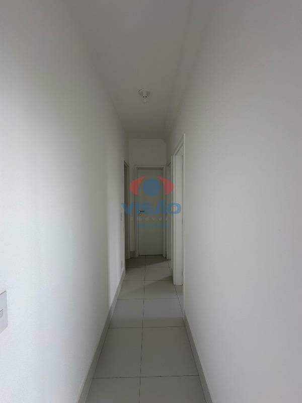 Apartamento para aluguel no Jardim Santiago: CORREDOR