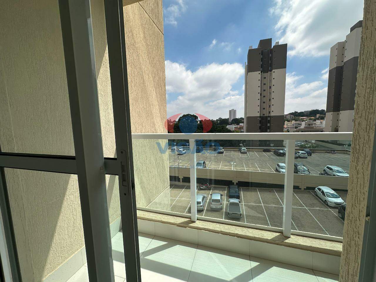 Apartamento para aluguel no Jardim Santiago: SACADA