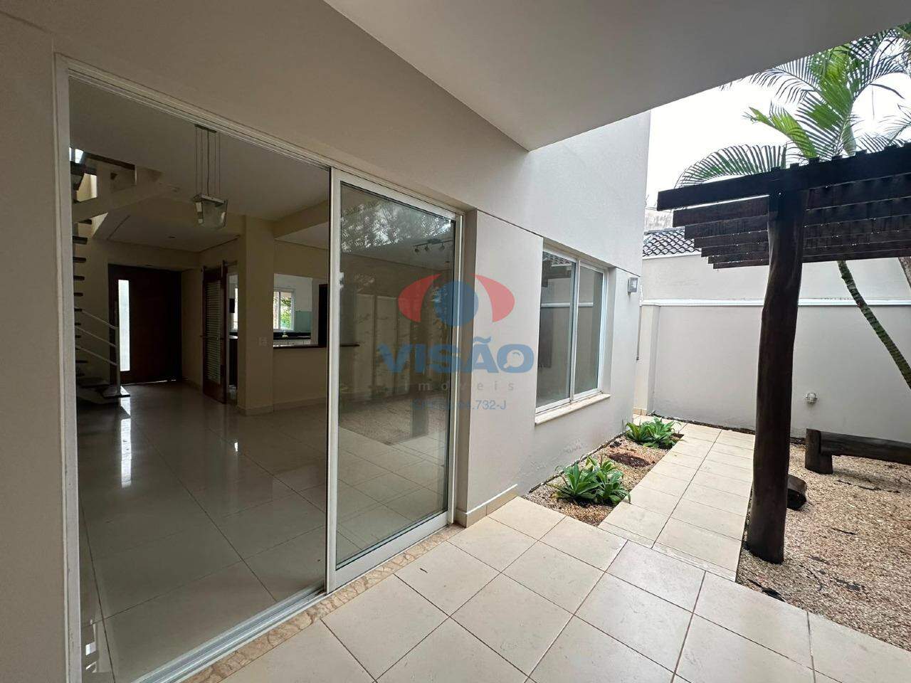 Casa em condomínio para aluguel no Villaggio Di Itaici: