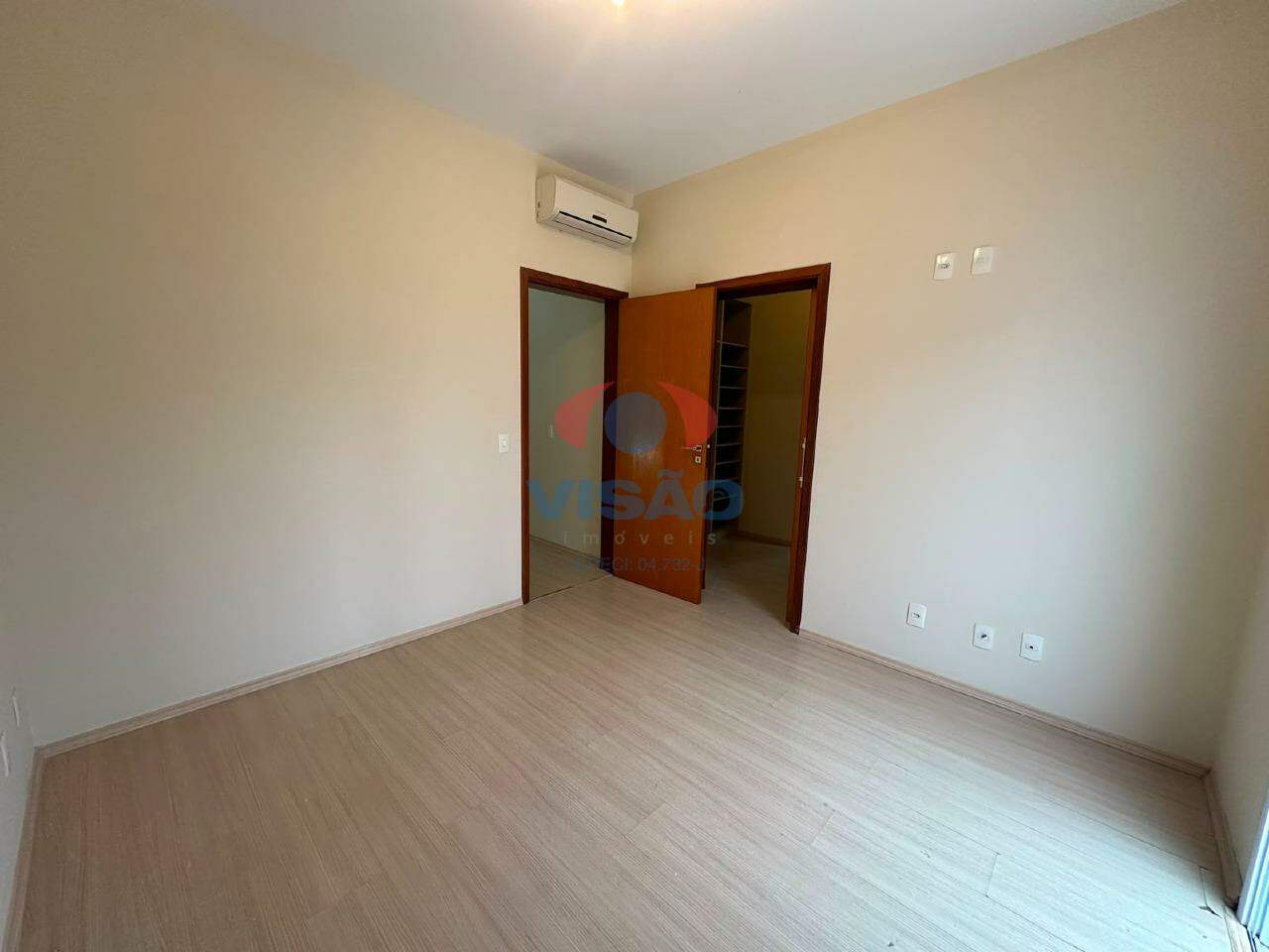 Casa em condomínio para aluguel no Villaggio Di Itaici: